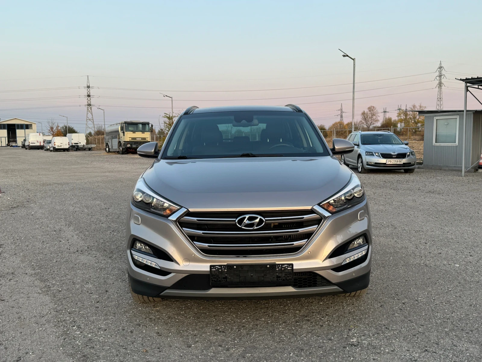 Hyundai Tucson 2.0CRDI Vertex 4WD Автоматик - изображение 2