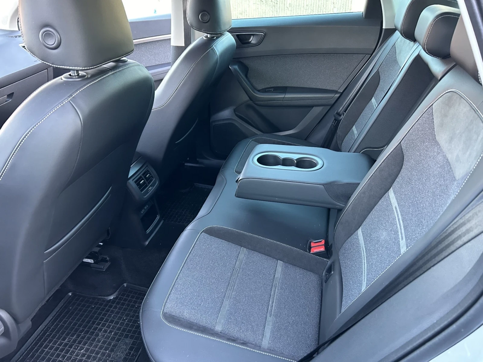 Seat Ateca  - изображение 10