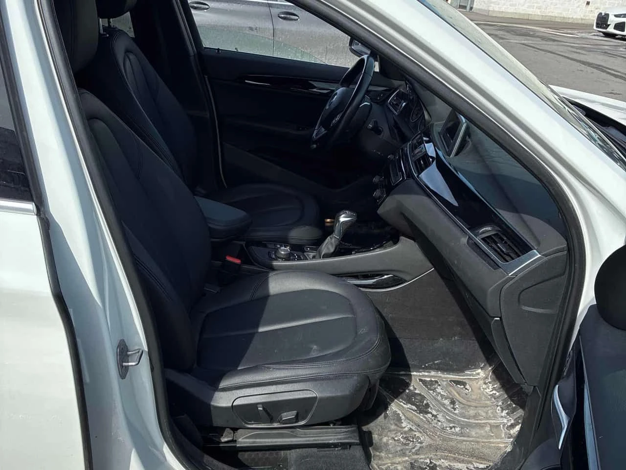 BMW X1 * XDRIVE28I * ��������* �EYLESS* + ���� � ������ | Mobile.bg � ����������� 16