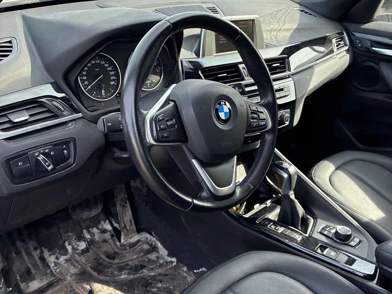 BMW X1 * XDRIVE28I * ��������* �EYLESS* + ���� � ������ | Mobile.bg � ����������� 5