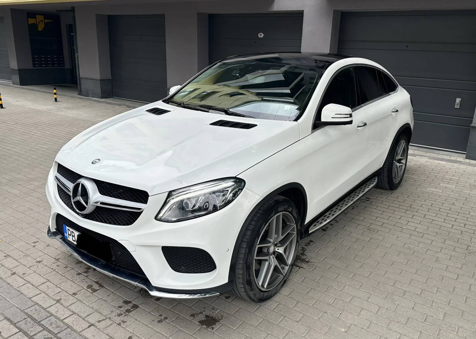 Mercedes-Benz GLE 350 COUPE/AMG/9G/ВАКУУМ/ПАНОРАМА/HARMON KARDON/360* КА