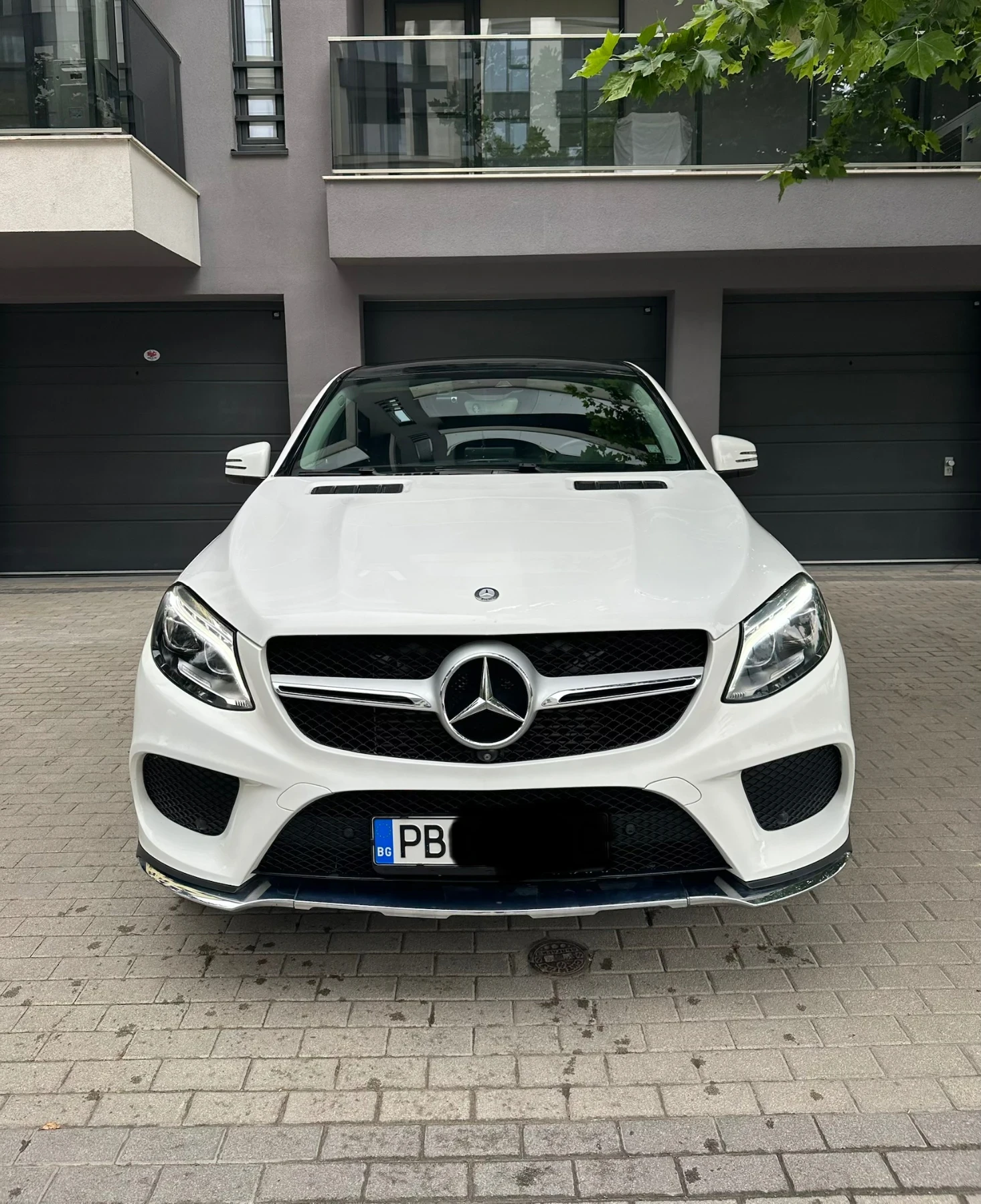 Mercedes-Benz GLE 350 COUPE/AMG/9G/ВАКУУМ/ПАНОРАМА/HARMON KARDON/360* КА, снимка 7 - Автомобили и джипове - 55054955