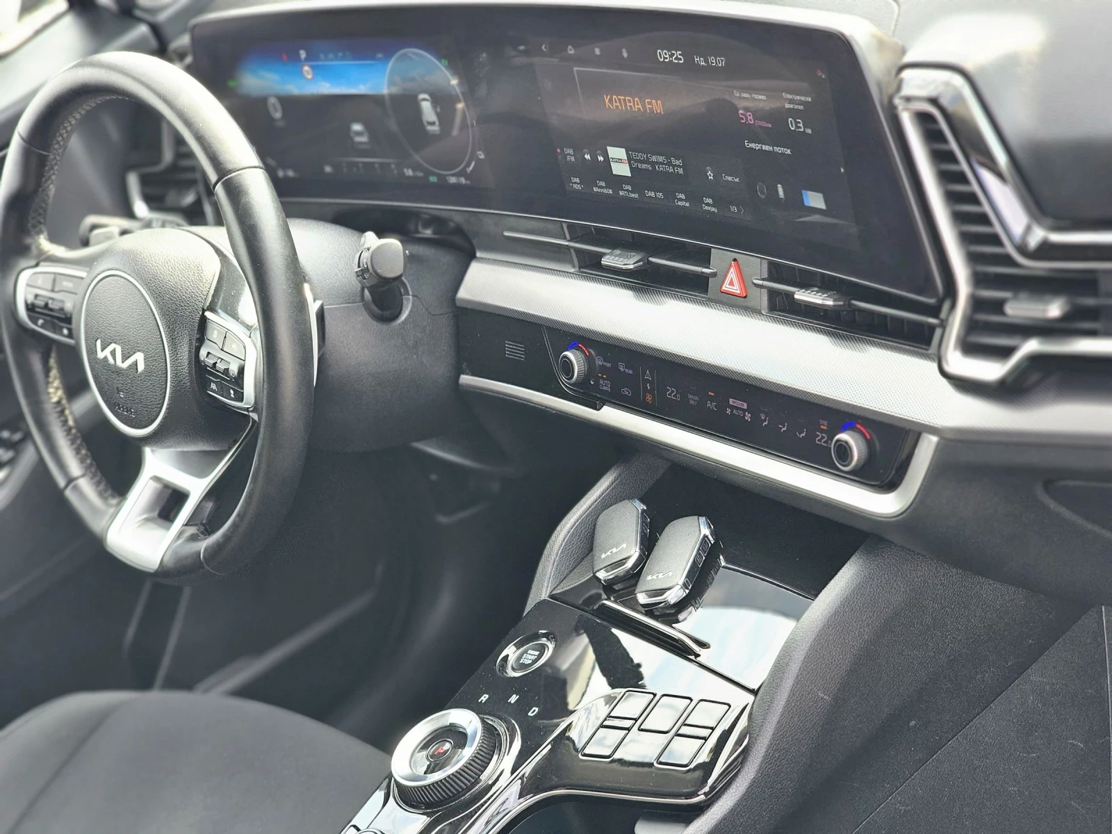 Kia Sportage 1.6, снимка 10 - Автомобили и джипове - 55337780