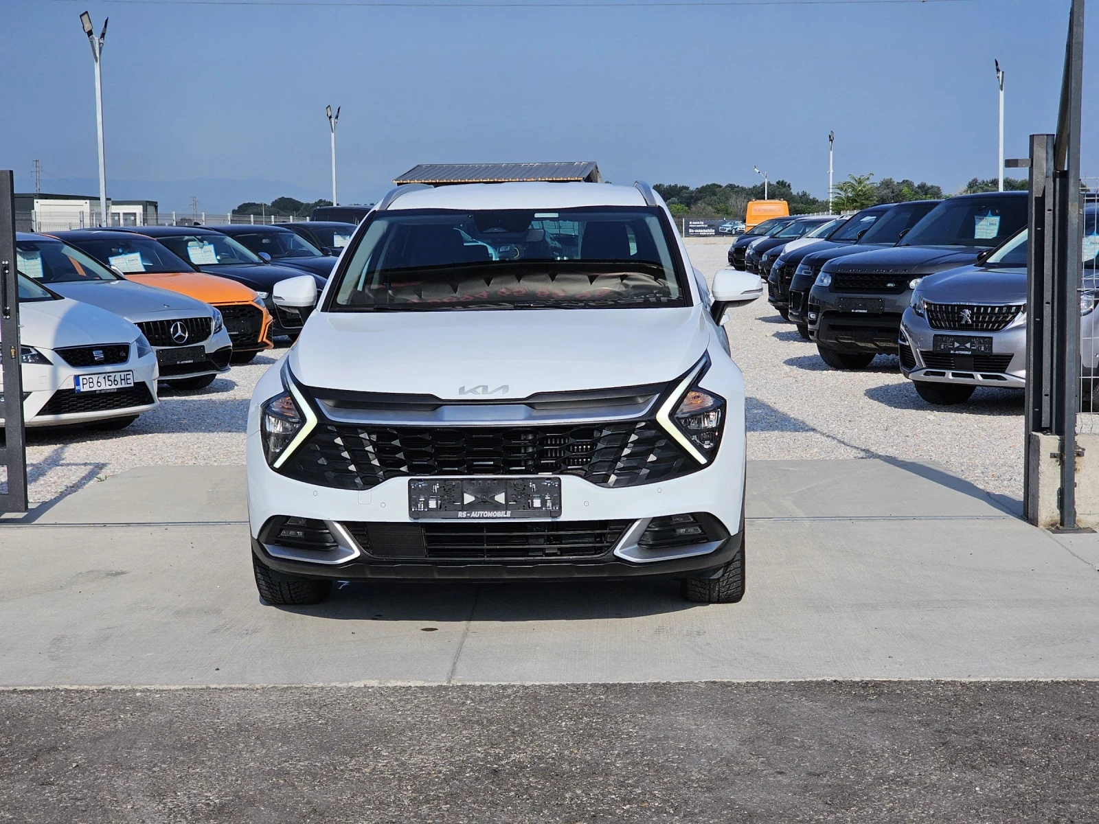 Kia Sportage 1.6, снимка 2 - Автомобили и джипове - 55337780