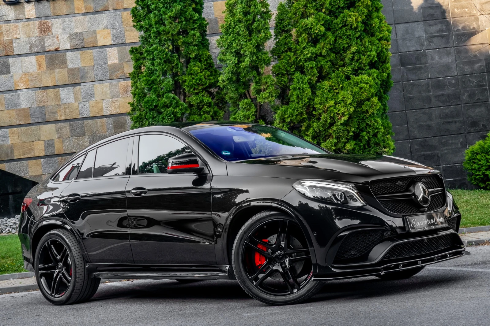 Mercedes-Benz GLE 43 AMG BI-TURBO* 450HP* DESIGN SELECTION* 360CAM* HARMAN*, снимка 7 - Автомобили и джипове - 55399307