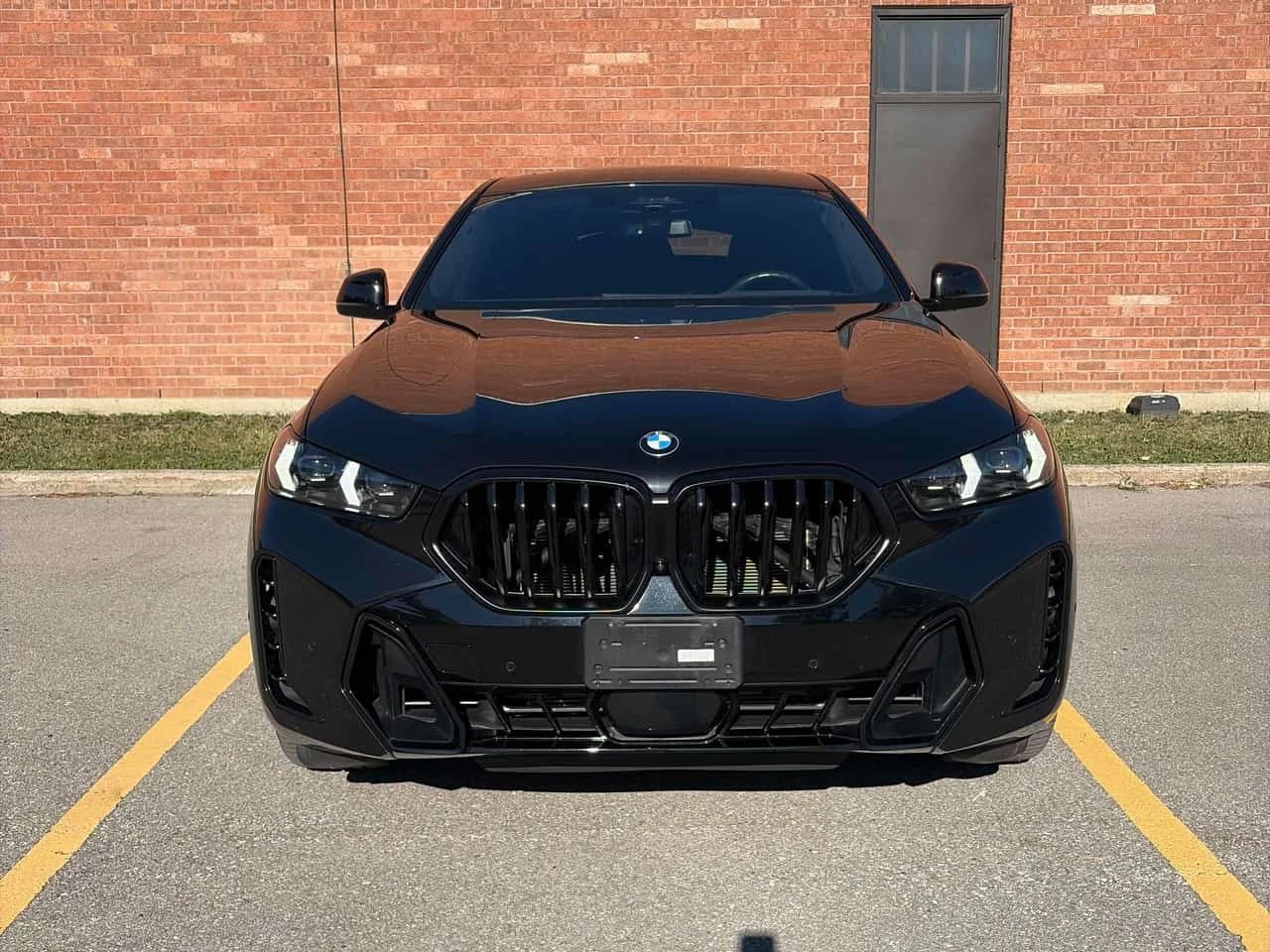 BMW X6 xDrive40i | CARFAX | БЕЗ ИНЦИДЕНТИ | ДВА КЛЮЧА, снимка 2 - Автомобили и джипове - 55698593