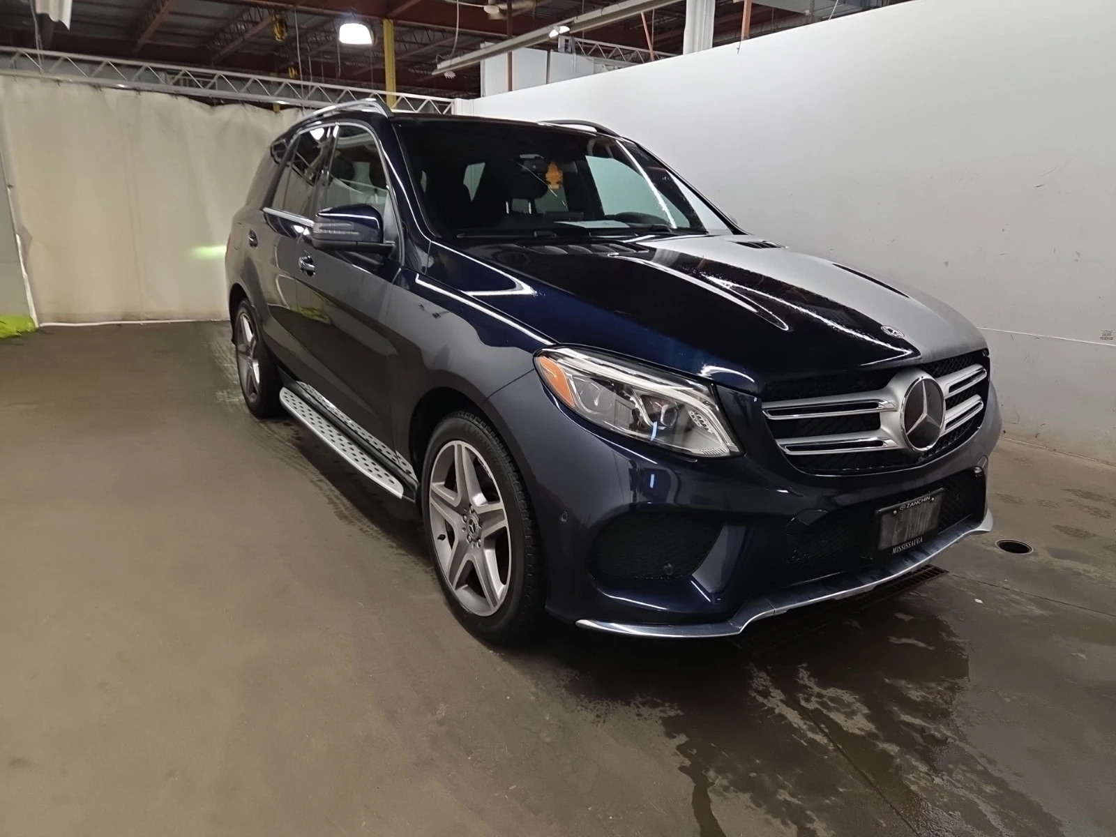 Mercedes-Benz GLE 400 * AMG Line * CARFAX * Без инциденти * , снимка 3 - Автомобили и джипове - 55947622
