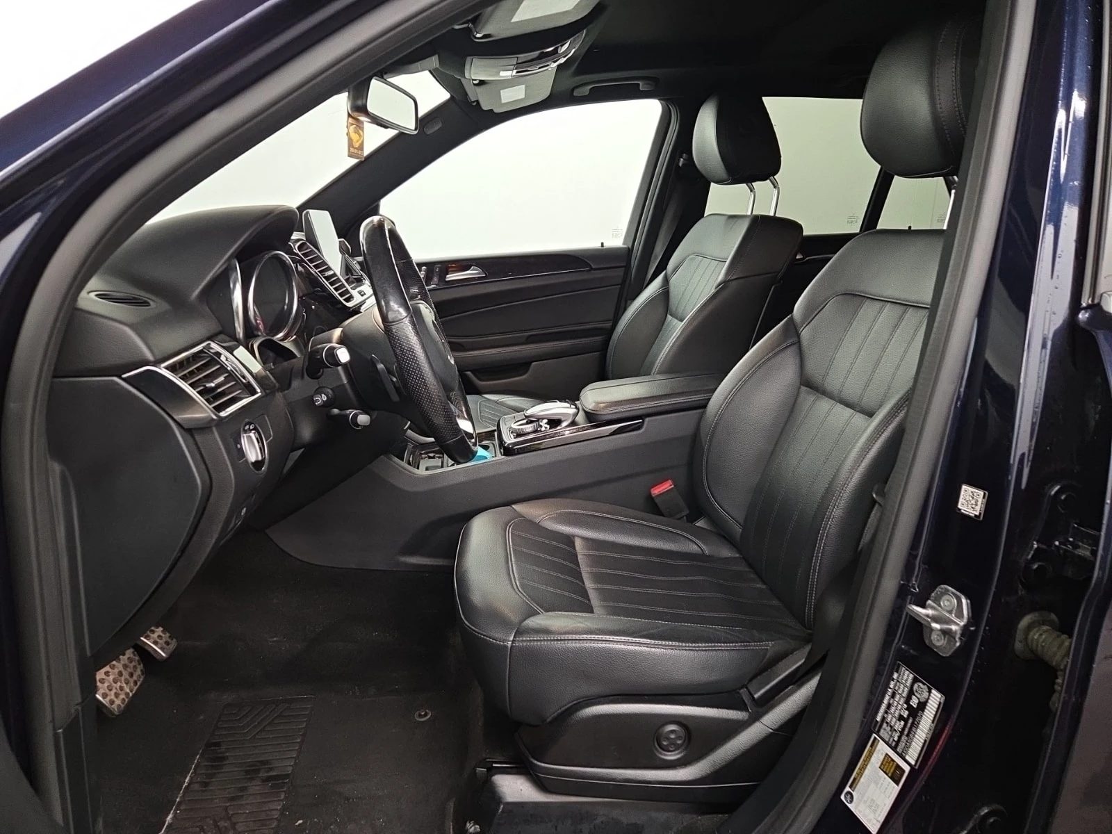 Mercedes-Benz GLE 400 * AMG Line * CARFAX * Без инциденти * , снимка 9 - Автомобили и джипове - 55947622