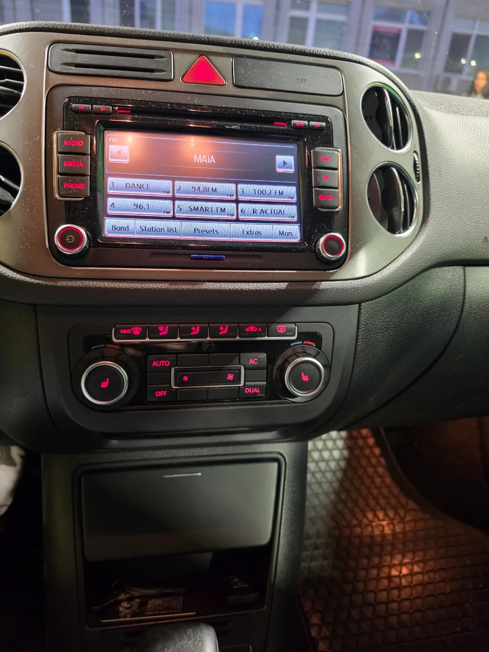 VW Tiguan Facelift , снимка 8 - Автомобили и джипове - 56631030