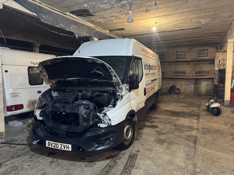 Iveco Daily 140кс Е6 HI-MATIC, снимка 2 - Бусове и автобуси - 52367236