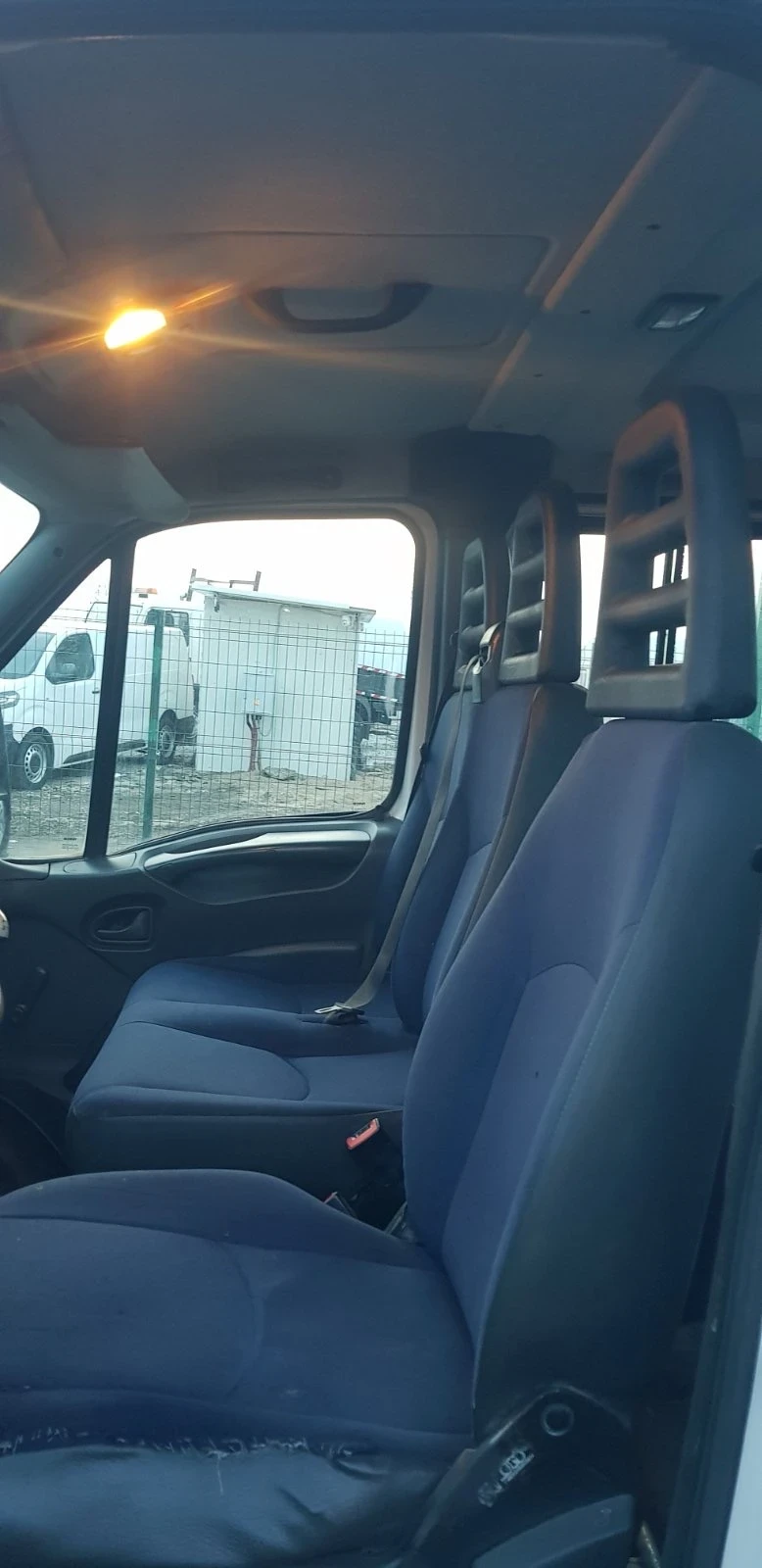 Iveco Daily 2.2, снимка 4 - Бусове и автобуси - 49292236