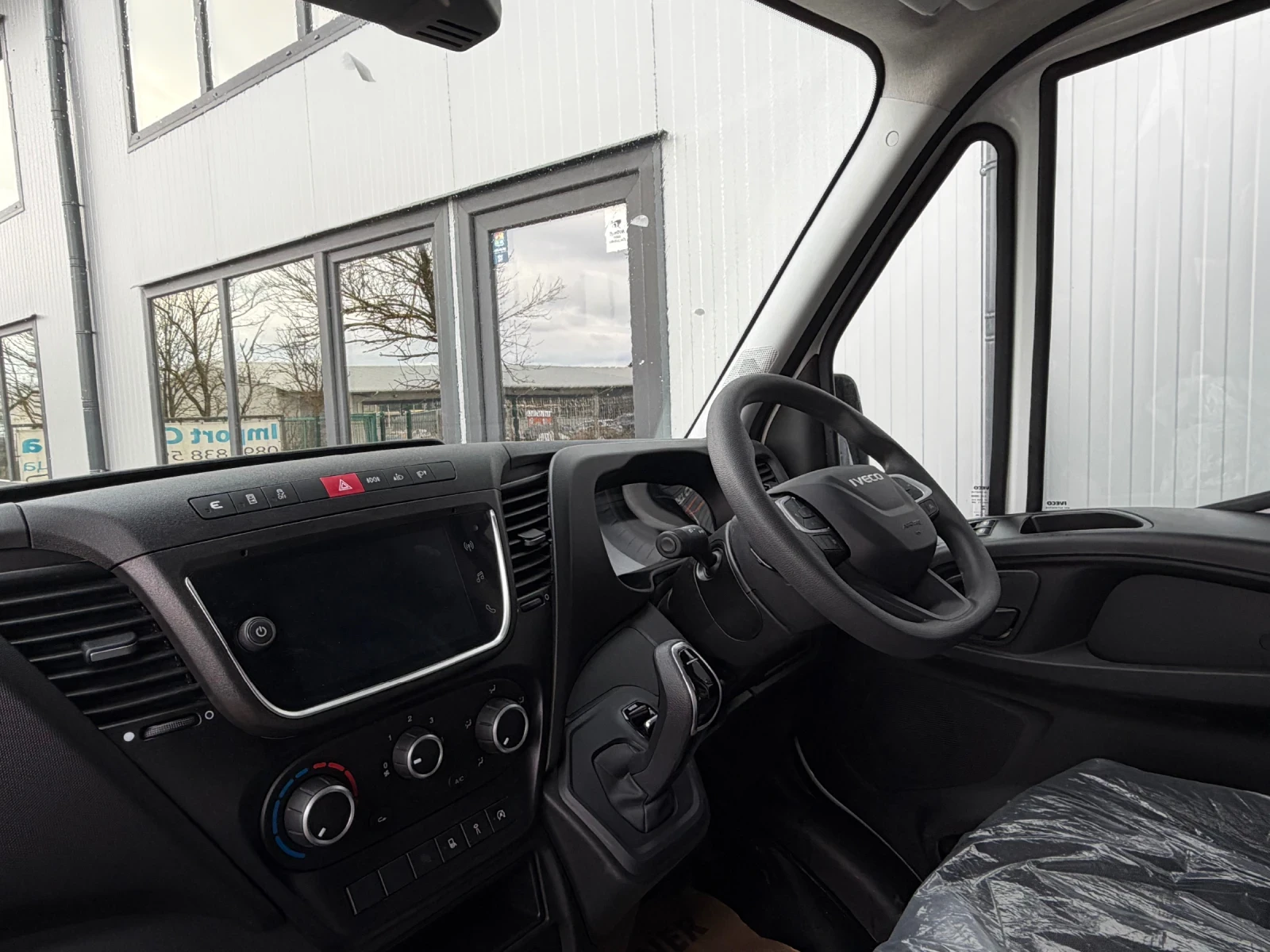 Iveco 35s16 RHD brand new L2H2 Automatic - изображение 10