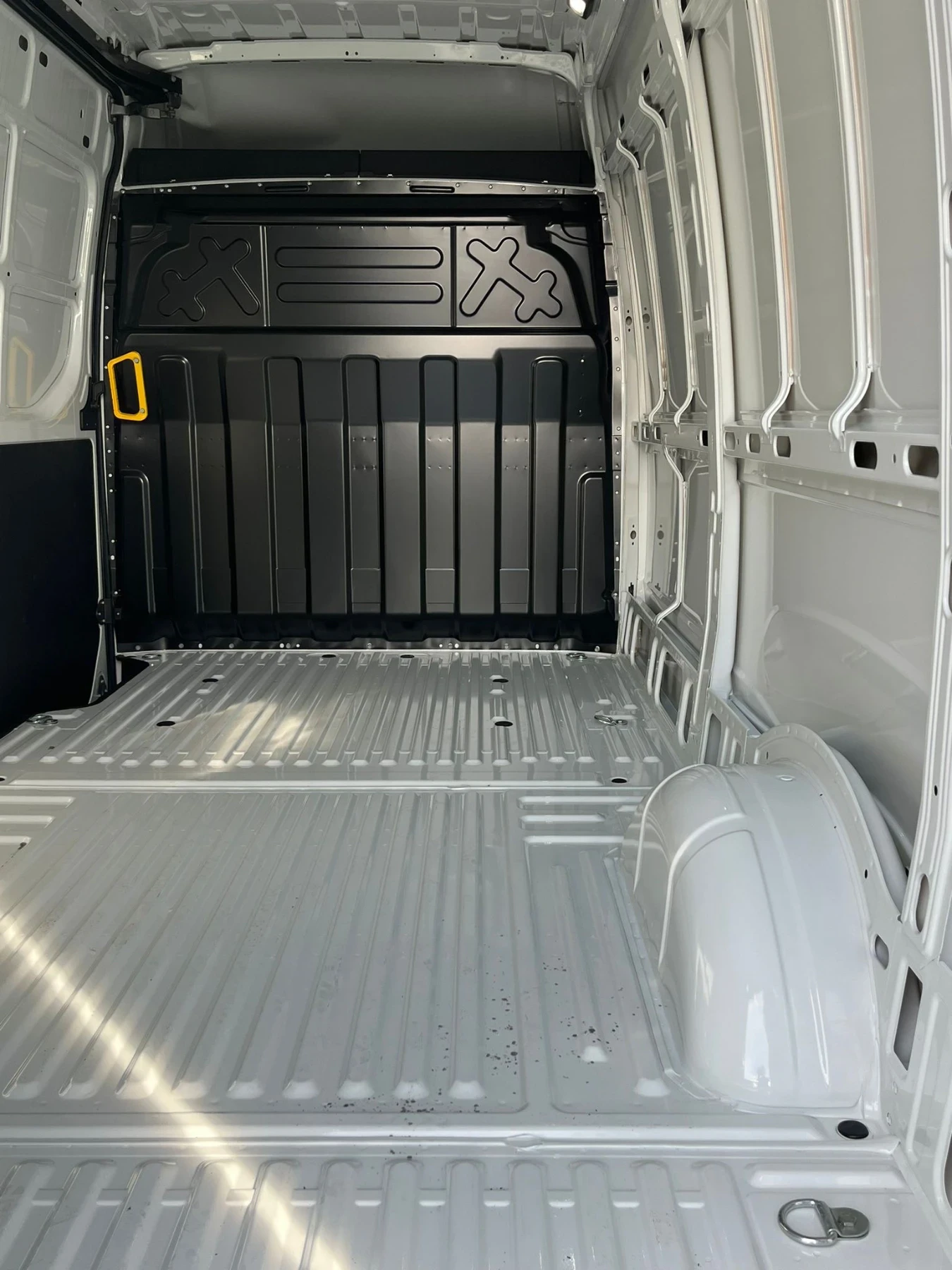 Iveco 35s16 RHD brand new L2H2 Automatic | Mobile.bg � ����������� 15