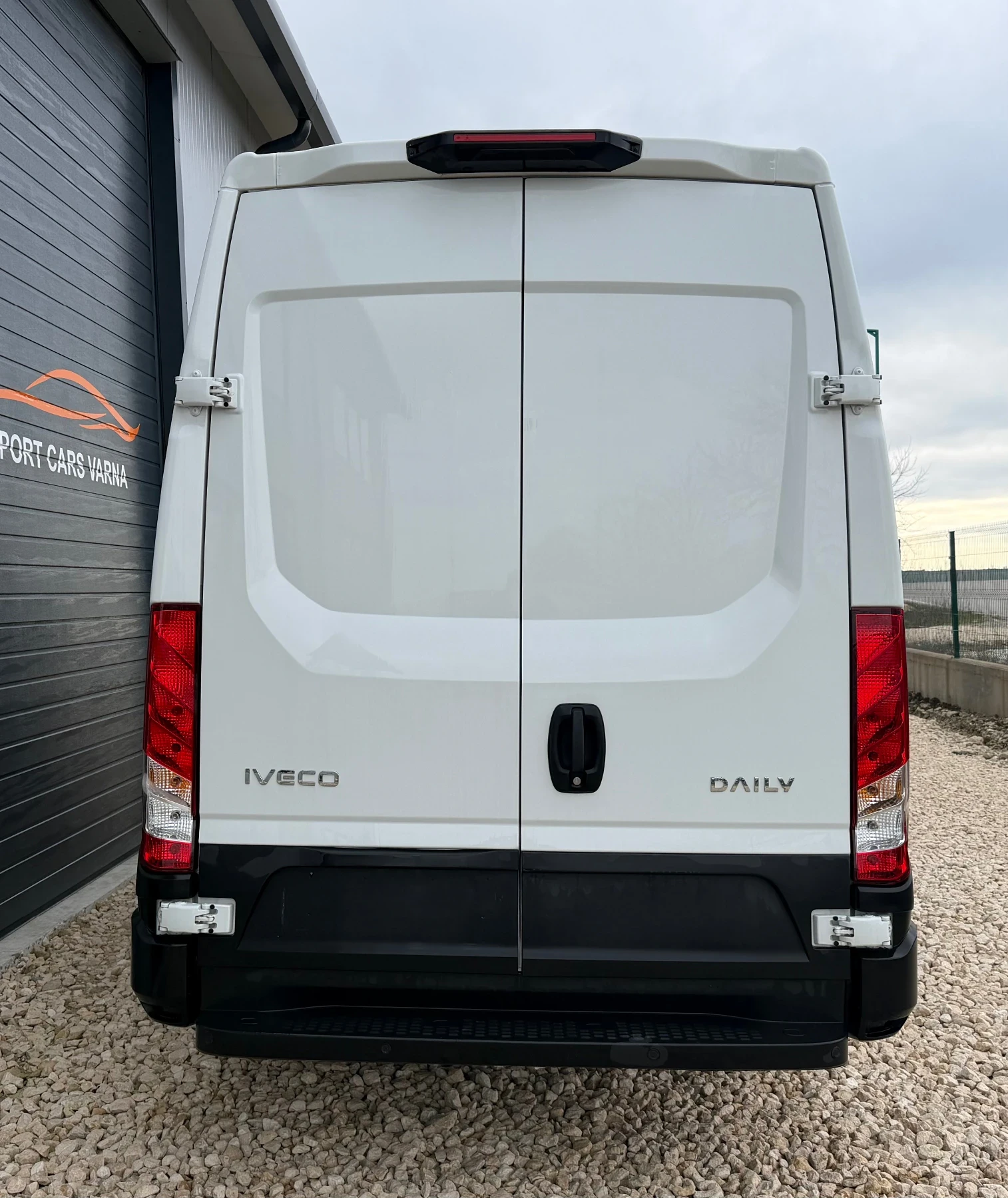 Iveco 35s16 RHD brand new L2H2 Automatic - изображение 7