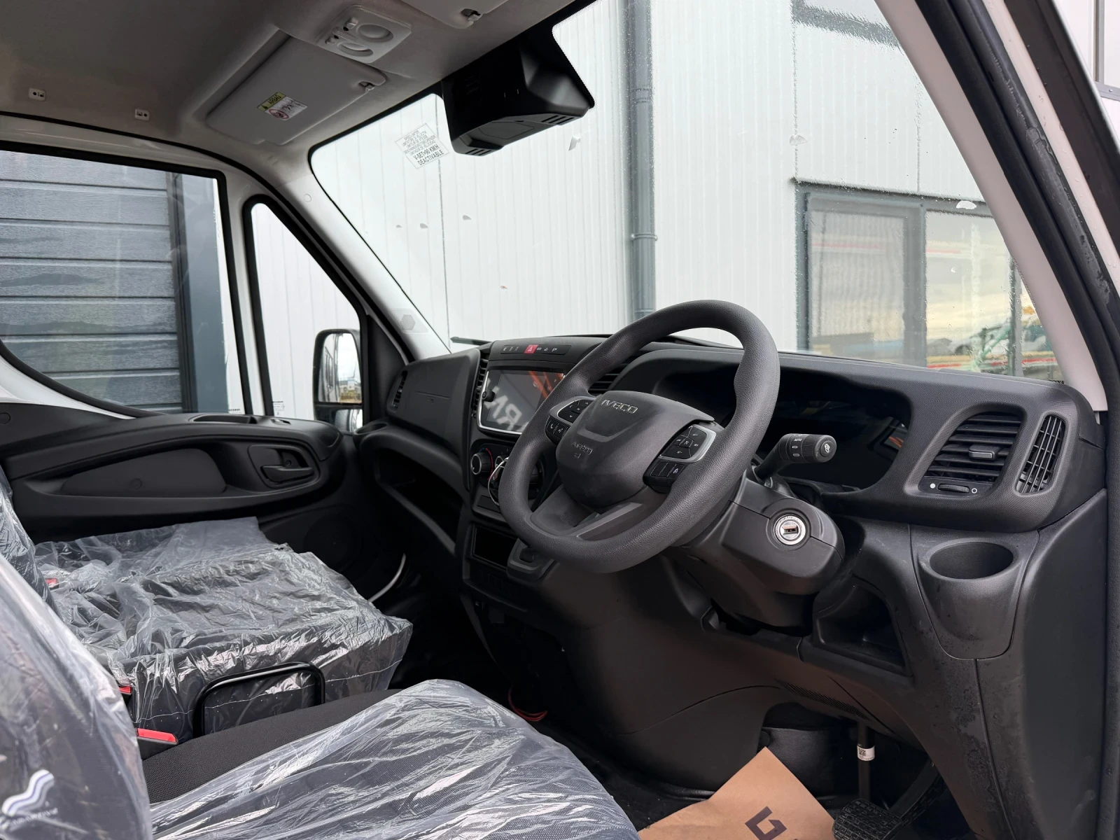 Iveco 35s16 RHD brand new L2H2 Automatic | Mobile.bg � ����������� 13