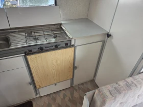 Каравана Burstner 4203, снимка 10