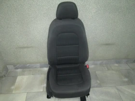 Продавам 2 броя много добри предни седалки за Audi A4 B8 2008 до 2015 , снимка 2 - Части - 53501449