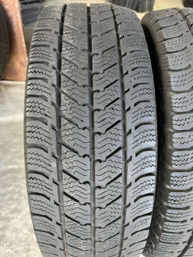 Гуми Зимни 215/65R16, снимка 2 - Гуми и джанти - 48965820