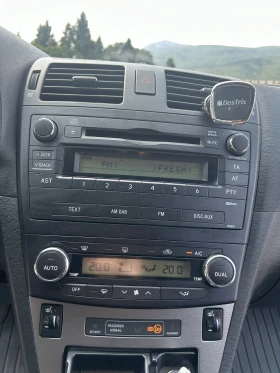 Toyota Avensis 1.8 147кс., снимка 7