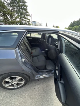 Toyota Avensis 1.8 147кс., снимка 9