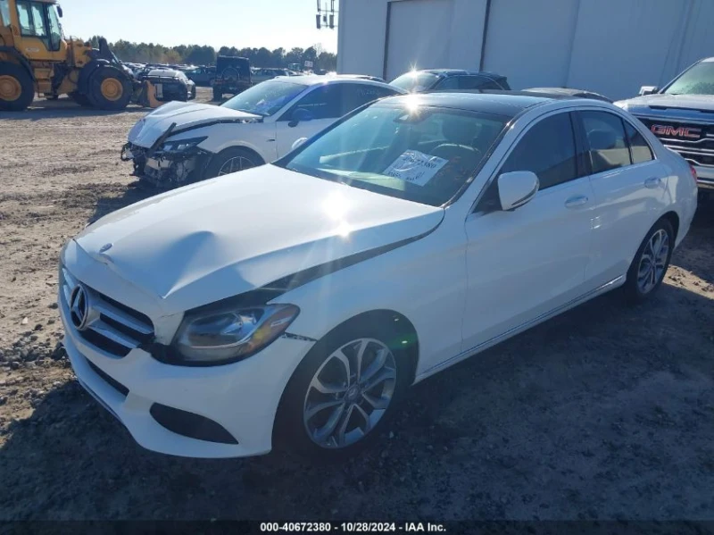 Mercedes-Benz C 300 2.0L I-4 DI, DOHC, VVT, TURBO, 241HP Rear Wheel Dr, снимка 2 - Автомобили и джипове - 48118537