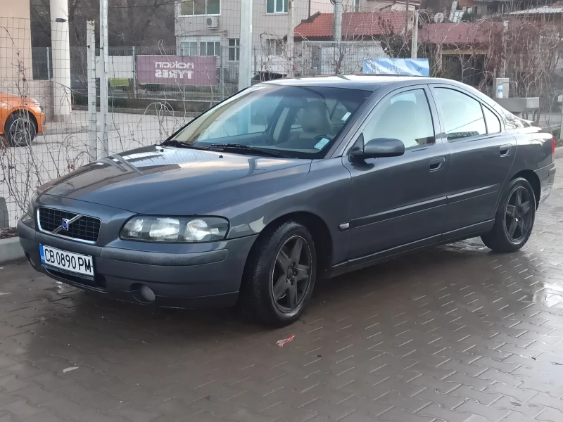 Volvo S60, снимка 1 - Автомобили и джипове - 48692550