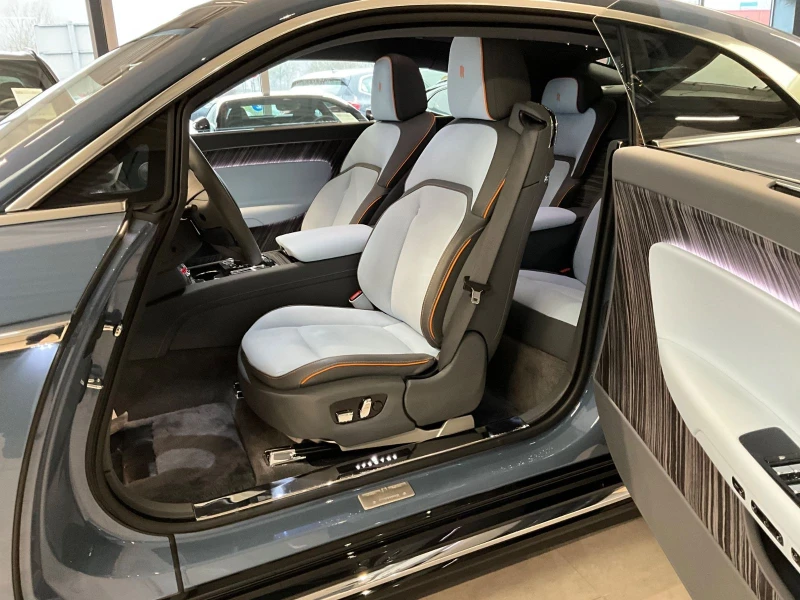 Rolls-Royce Spectre / SHOOTING STAR/ BESPOKE/ HEAD UP/ 360/, снимка 9 - Автомобили и джипове - 50645047