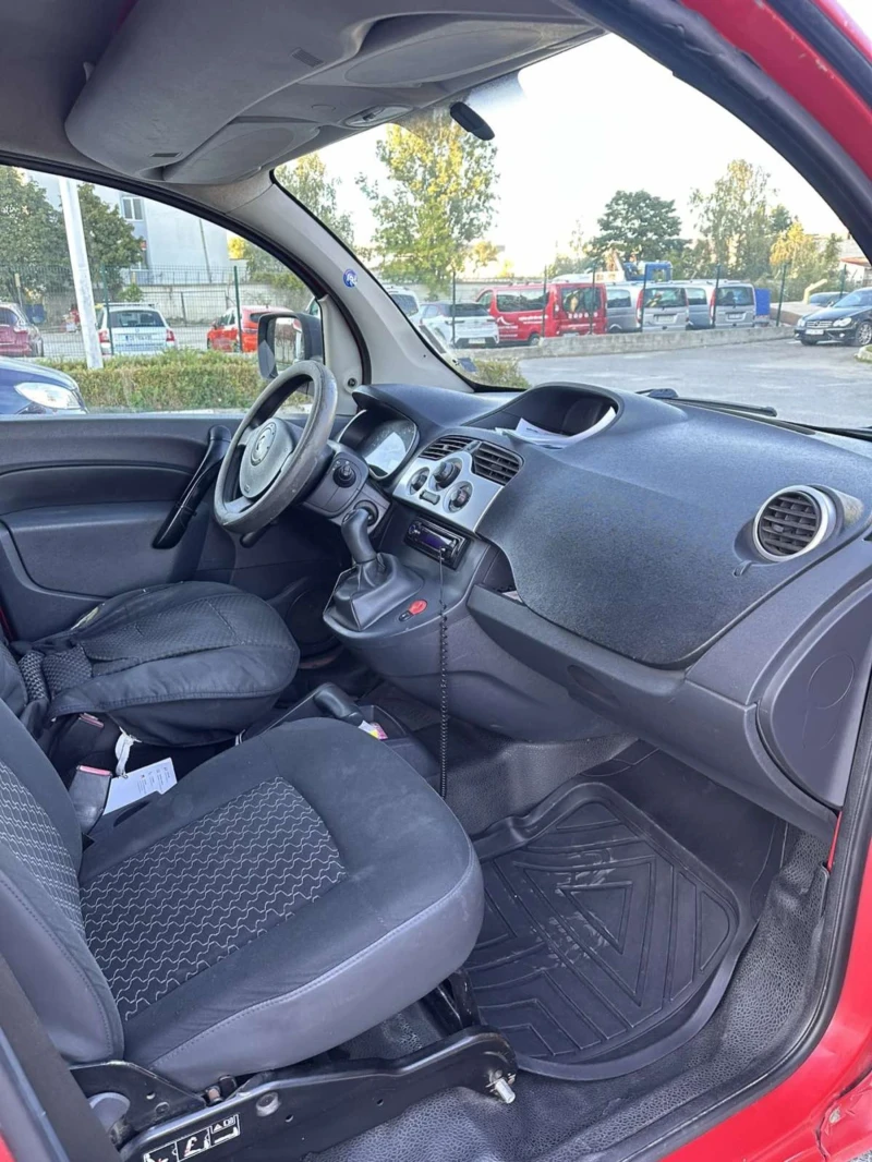 Renault Kangoo, снимка 7 - Автомобили и джипове - 52347781