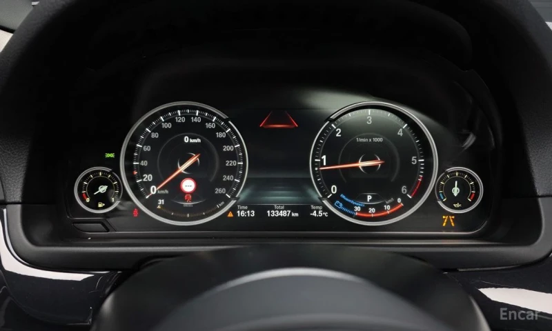 BMW 520, снимка 8 - Автомобили и джипове - 53054153