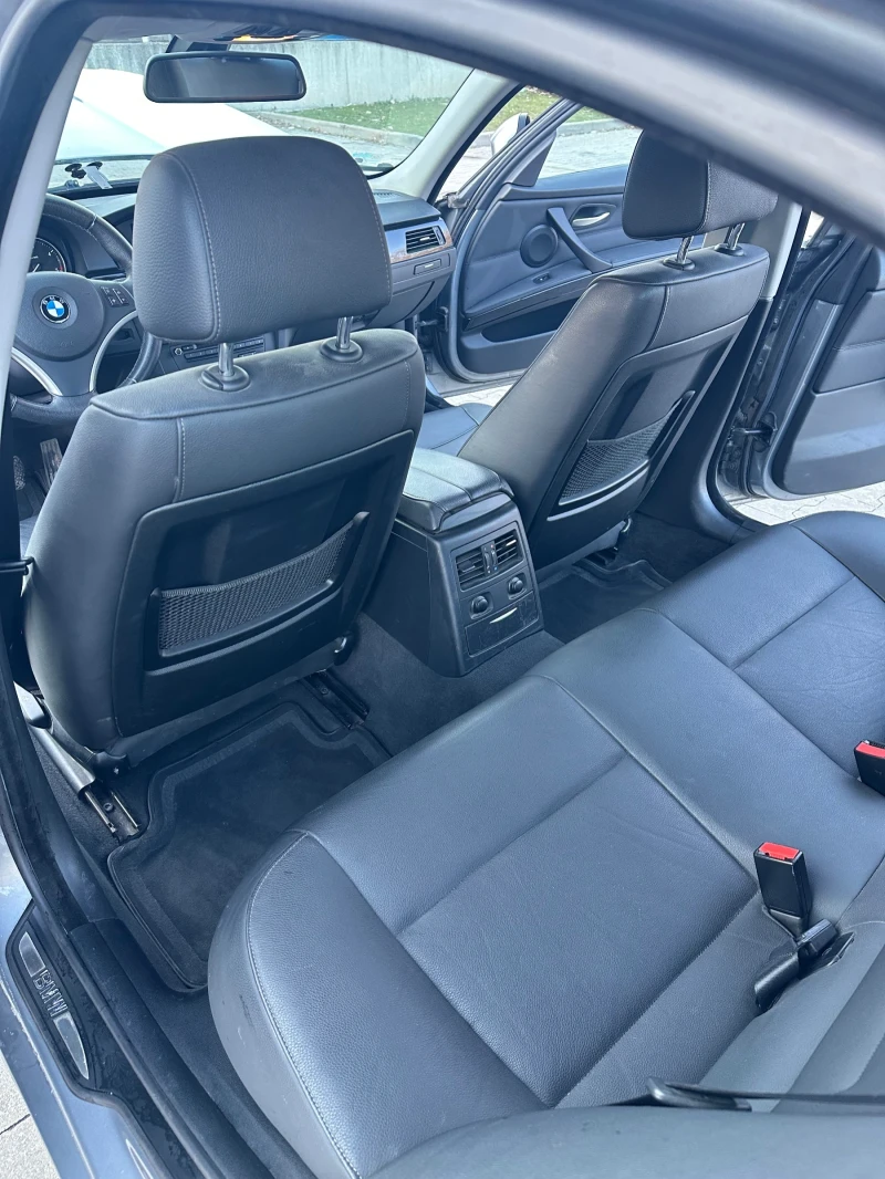 BMW 318 d, снимка 12 - Автомобили и джипове - 53140776