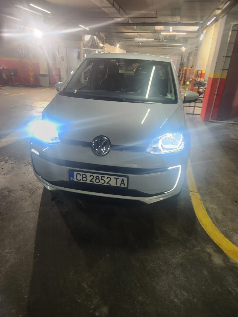 VW Up, снимка 2 - Автомобили и джипове - 53448026