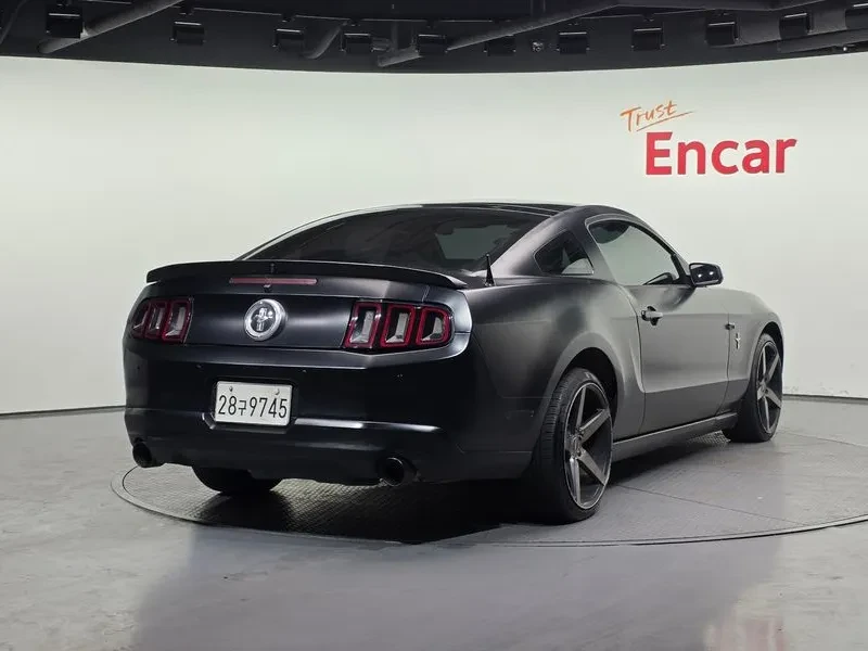 Ford Mustang  - изображение 2