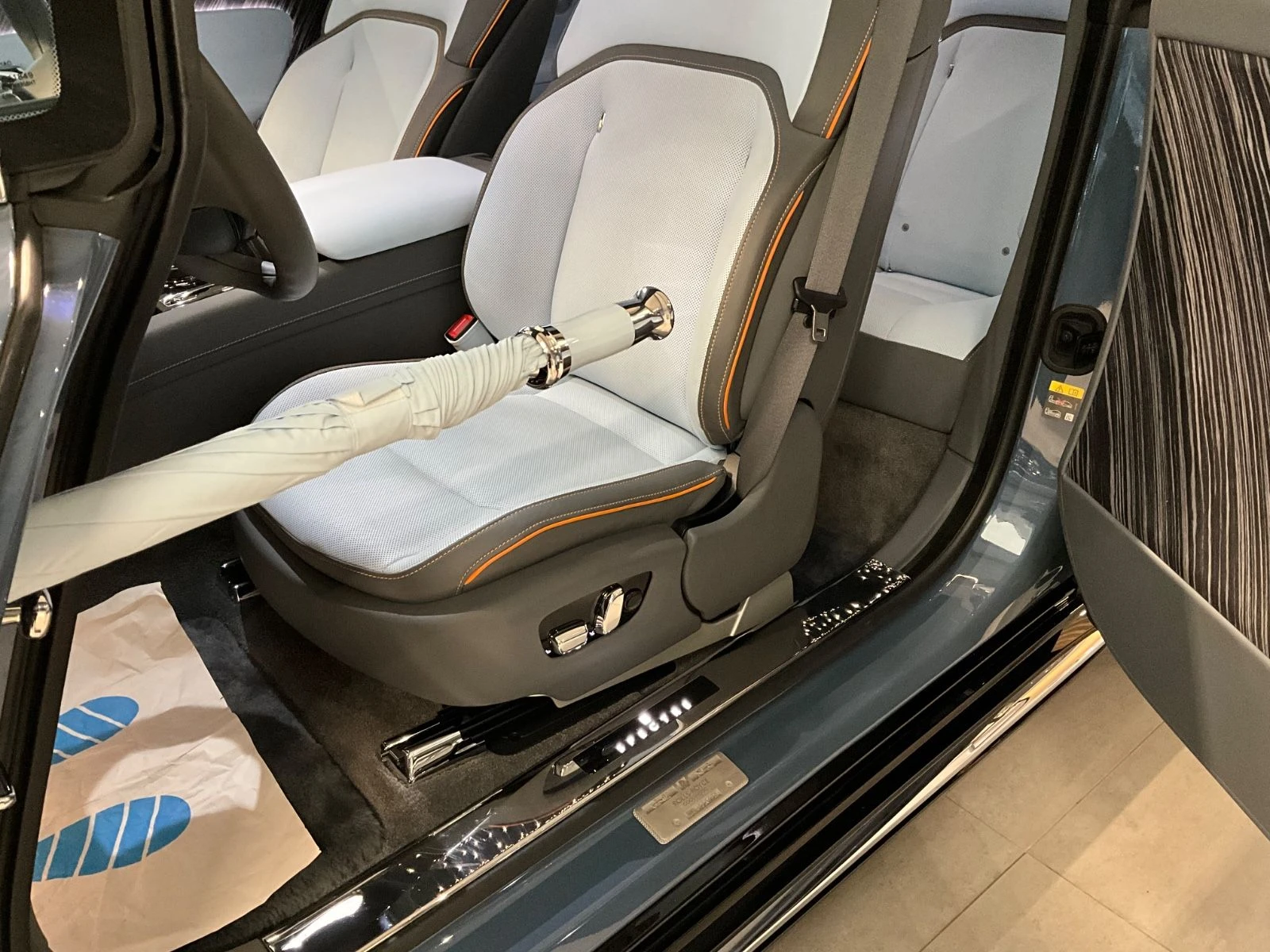 Rolls-Royce Spectre / SHOOTING STAR/ BESPOKE/ HEAD UP/ 360/ - изображение 8
