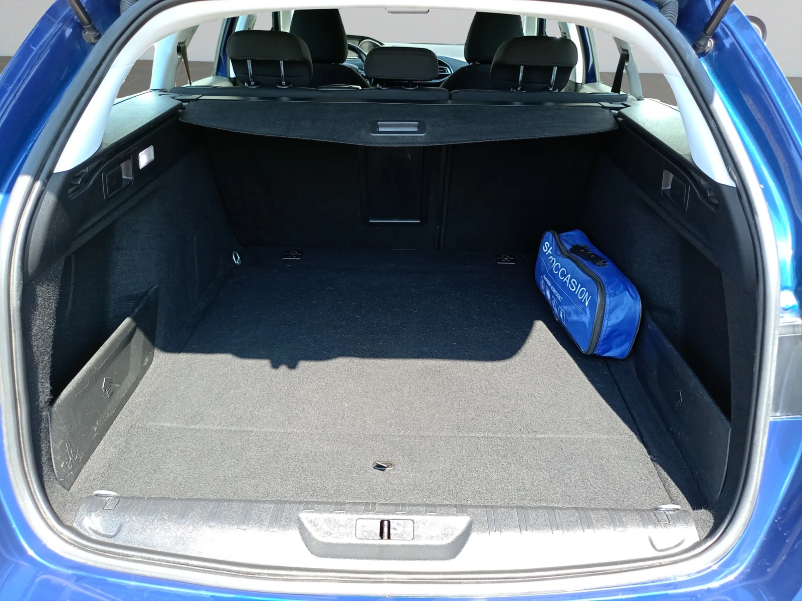 Peugeot 308 SW NEW ACTIVE 1.5 e-HDI 130 BVM6 EURO 6.2 - изображение 9