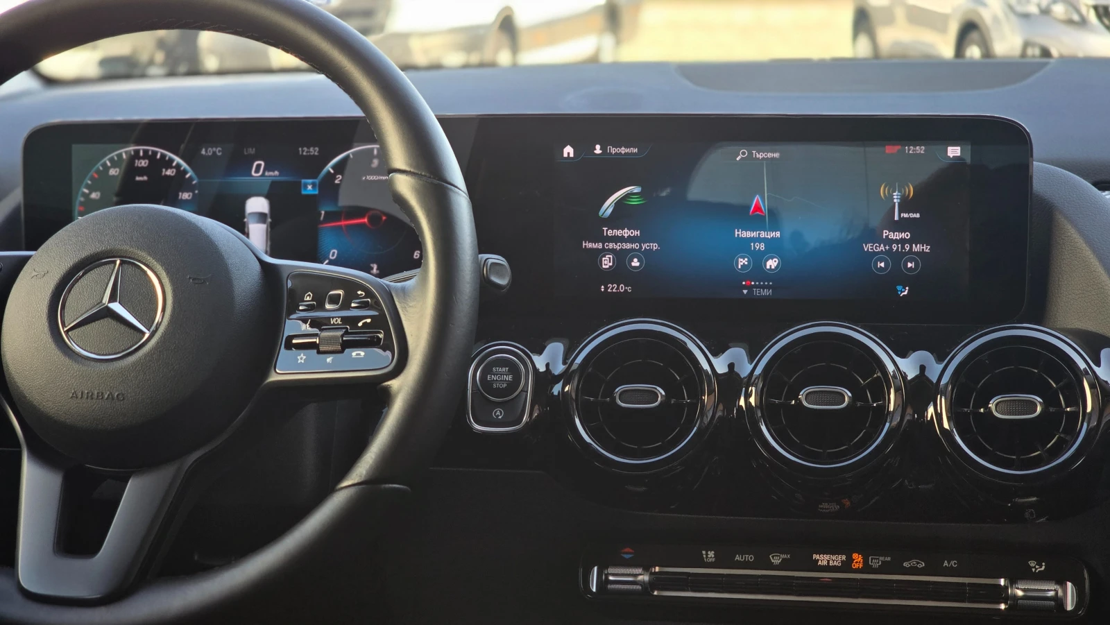 Mercedes-Benz GLA 180 * LED* 8G Tronic* Камера*  - изображение 9