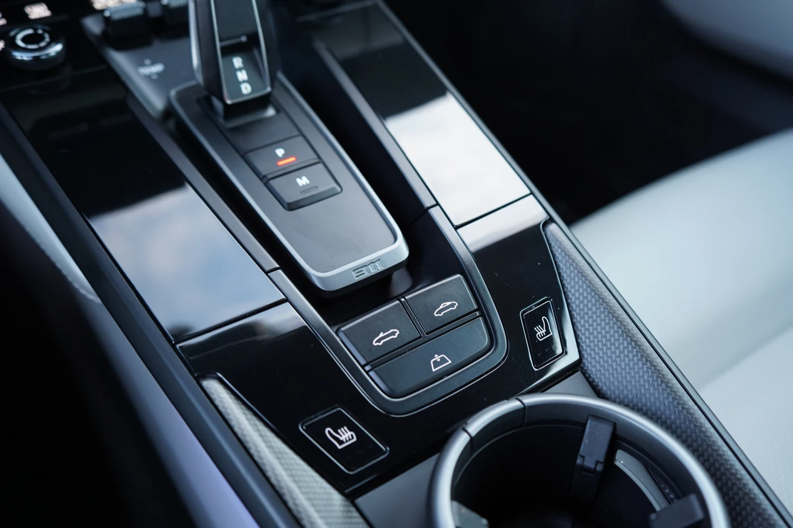 Porsche 911 992* 4 GTS* CERAMIC* APPR* LIFT* BURM* 360* DISTR*, снимка 13 - Автомобили и джипове - 53793201