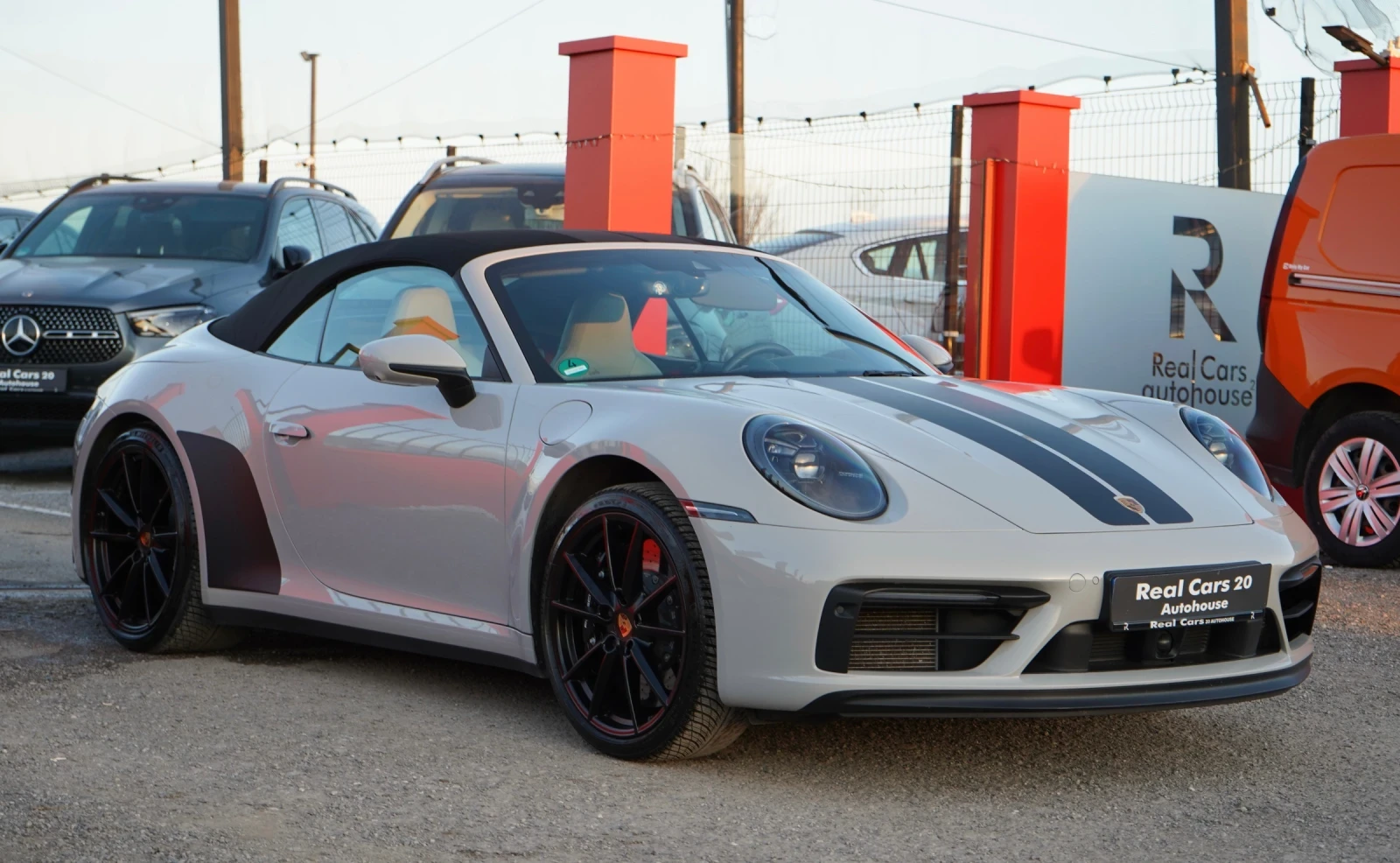 Porsche 911 992* 4 GTS* CERAMIC* APPR* LIFT* BURM* 360* DISTR*, снимка 3 - Автомобили и джипове - 53793201