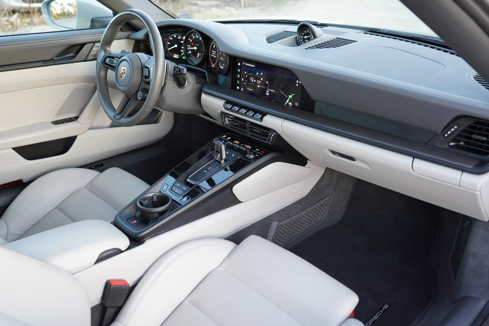 Porsche 911 992* 4 GTS* CERAMIC* APPR* LIFT* BURM* 360* DISTR*, снимка 15 - Автомобили и джипове - 53793201