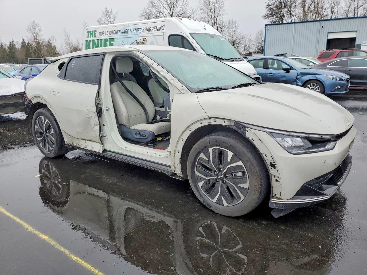 Kia EV6, снимка 4 - Автомобили и джипове - 53935952