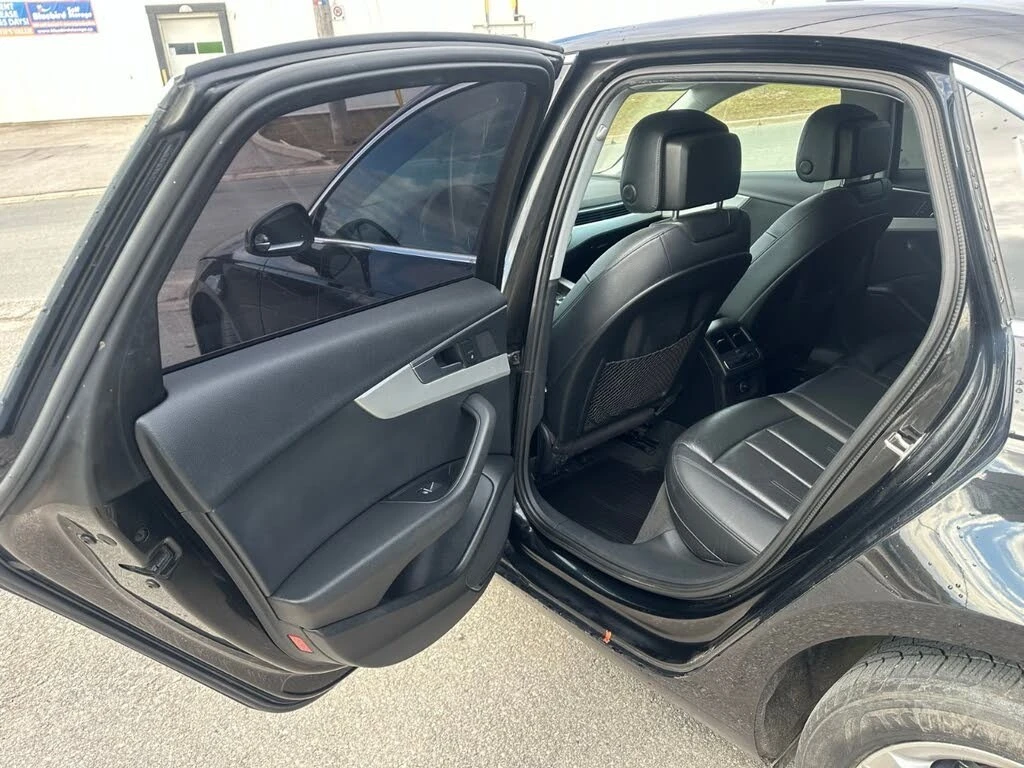 Audi A4 2.0Т* Ultra Premium* АвтоКредит* (ЦЕНА ДО БГ), снимка 13 - Автомобили и джипове - 54033490