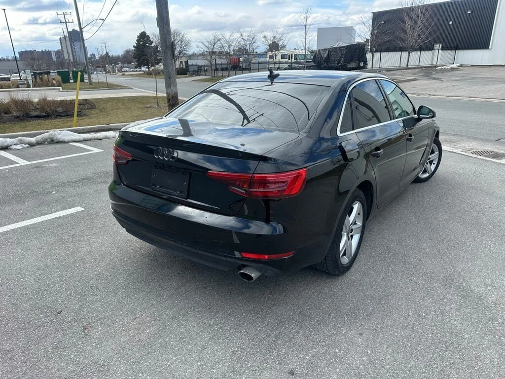 Audi A4 2.0Т* Ultra Premium* АвтоКредит* (ЦЕНА ДО БГ), снимка 11 - Автомобили и джипове - 54033490