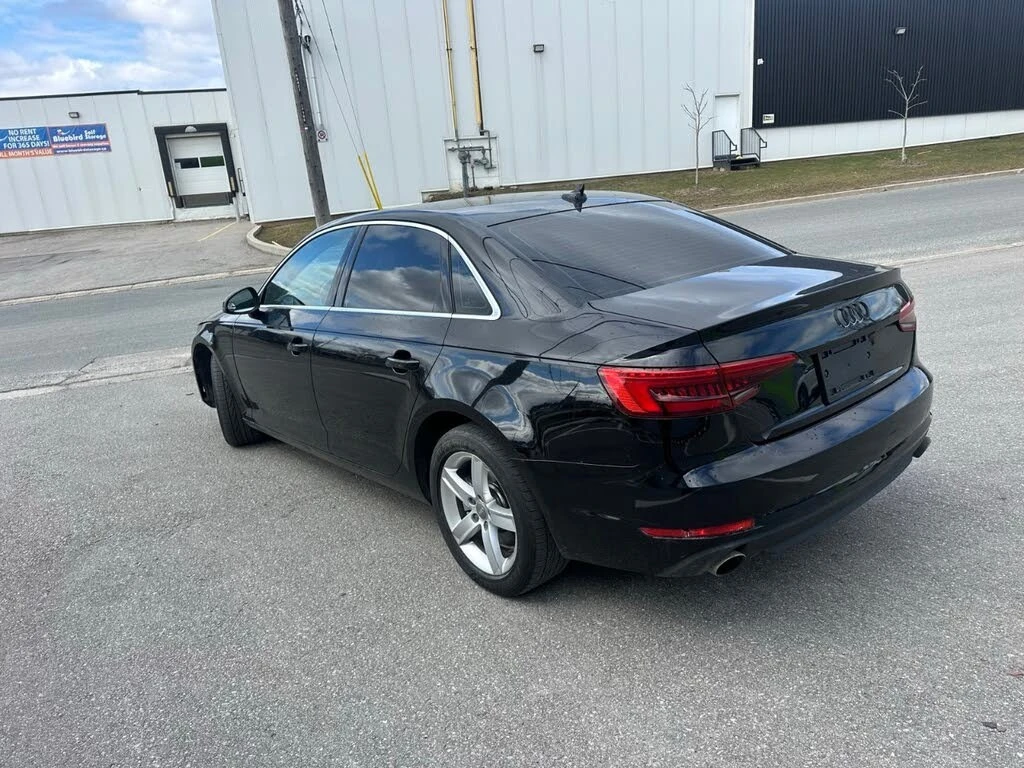 Audi A4 2.0Т* Ultra Premium* АвтоКредит* (ЦЕНА ДО БГ), снимка 6 - Автомобили и джипове - 54033490