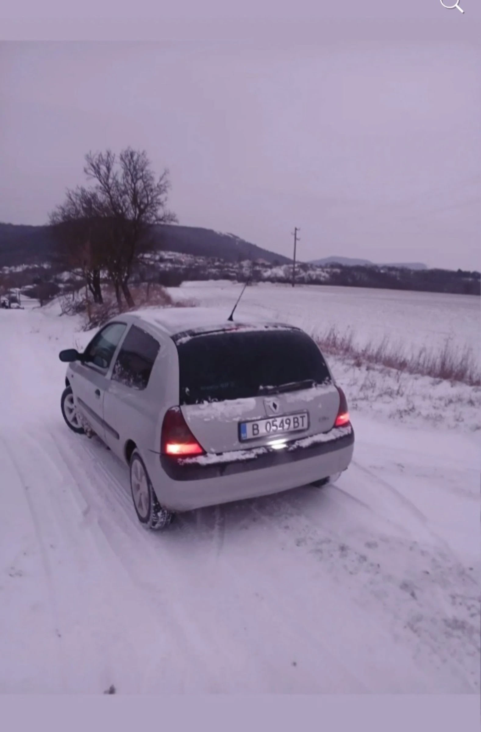 Renault Clio 1.4, снимка 3 - Автомобили и джипове - 54062133