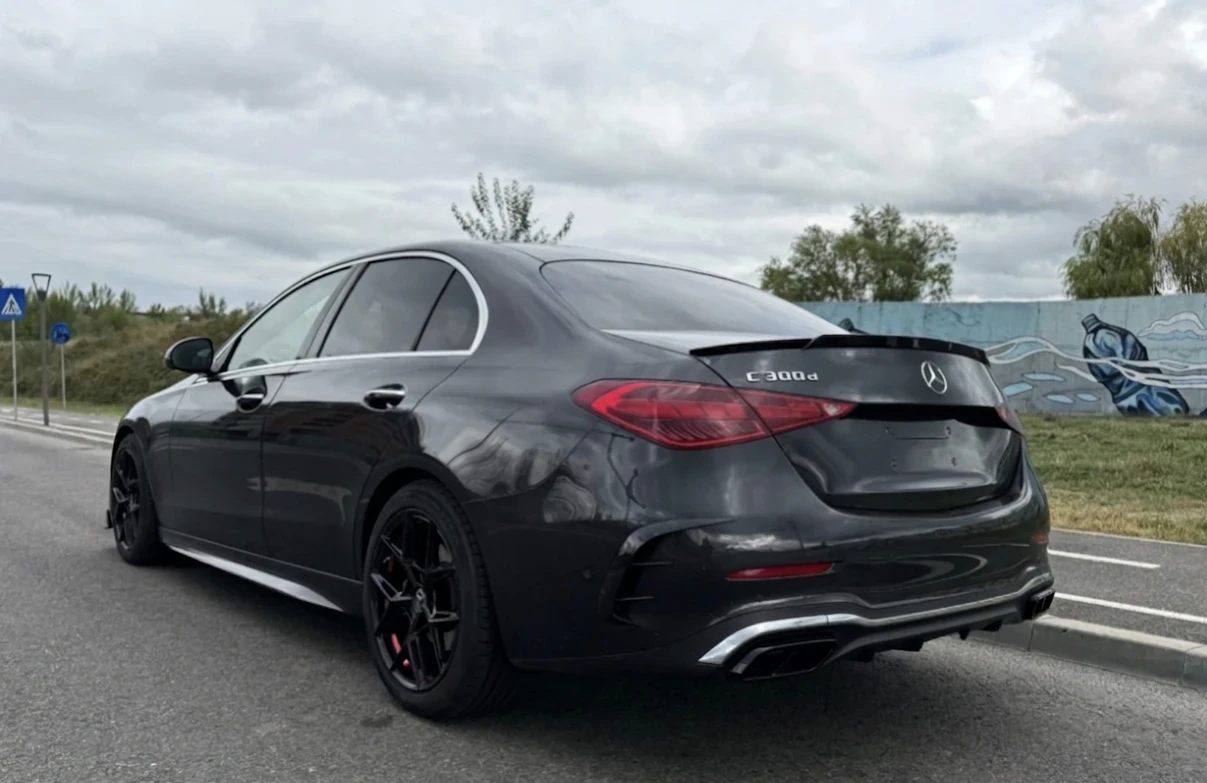 Mercedes-Benz C 300 AMG Line, снимка 3 - Автомобили и джипове - 54104639