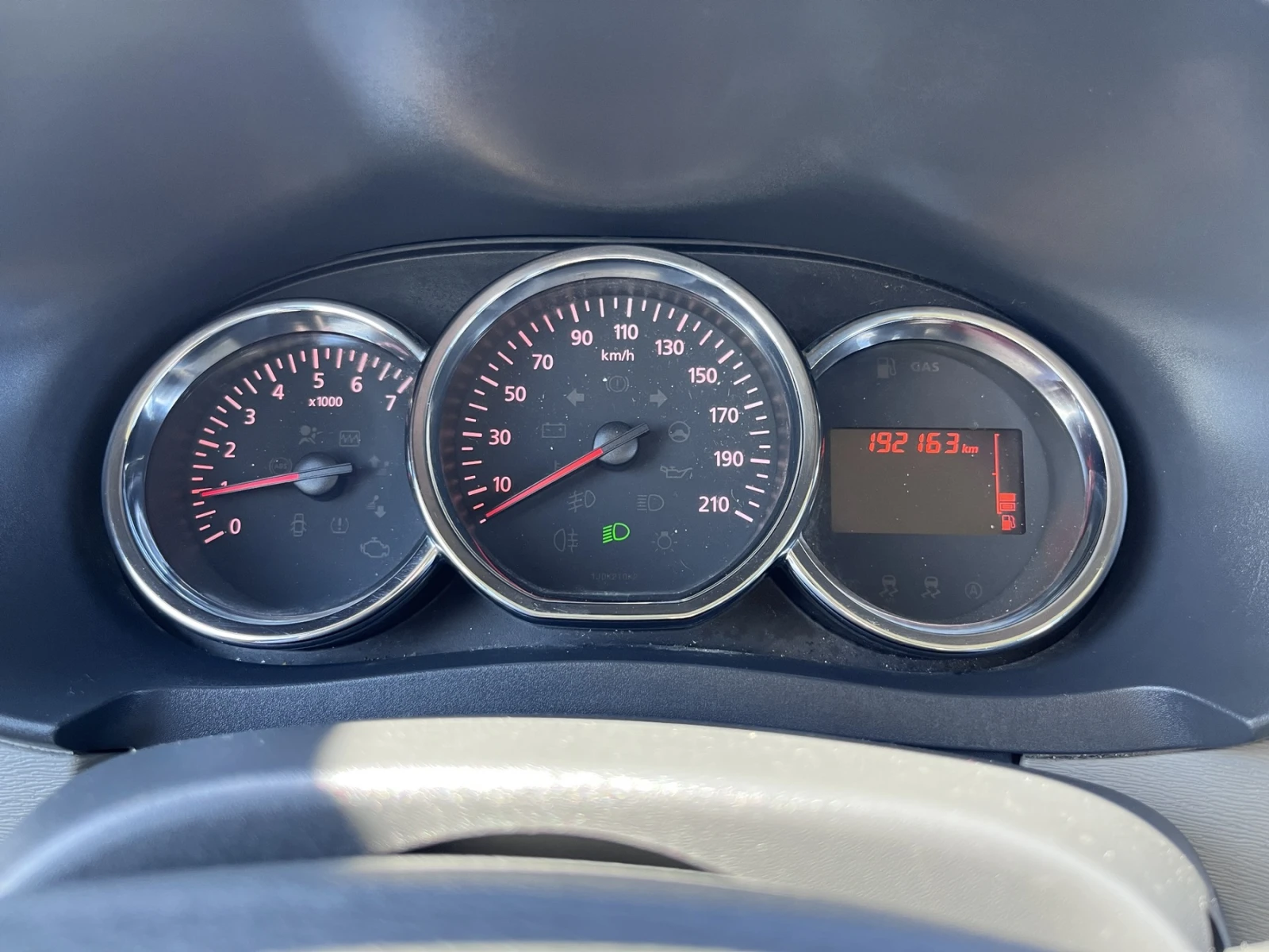 Dacia Lodgy 1.5 DCI, снимка 8 - Автомобили и джипове - 54124274