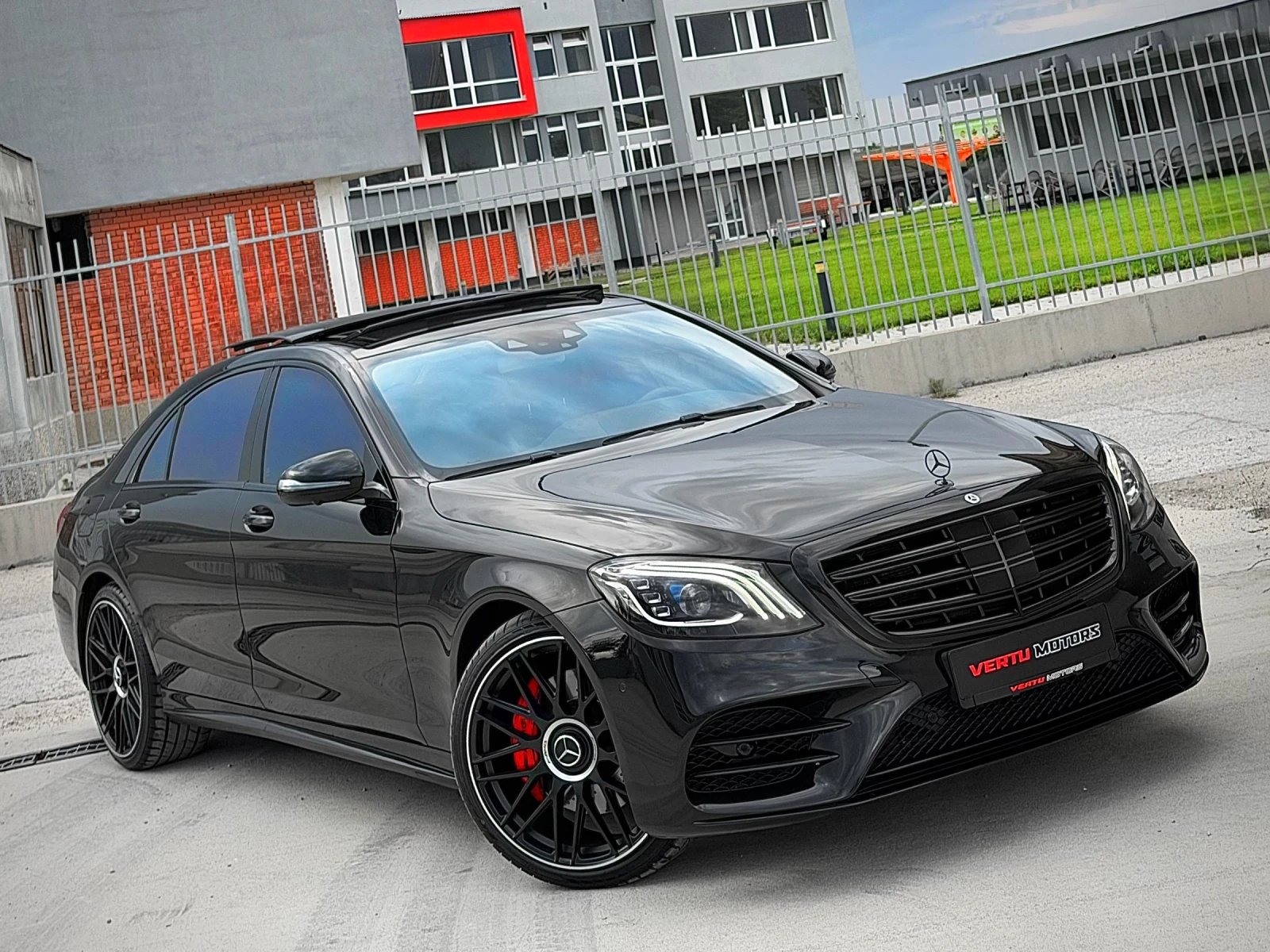 Mercedes-Benz S 560 FACE/ S63 AMG/ 3xTV/ PANO/ BUSINESS CLASS/ 9G/