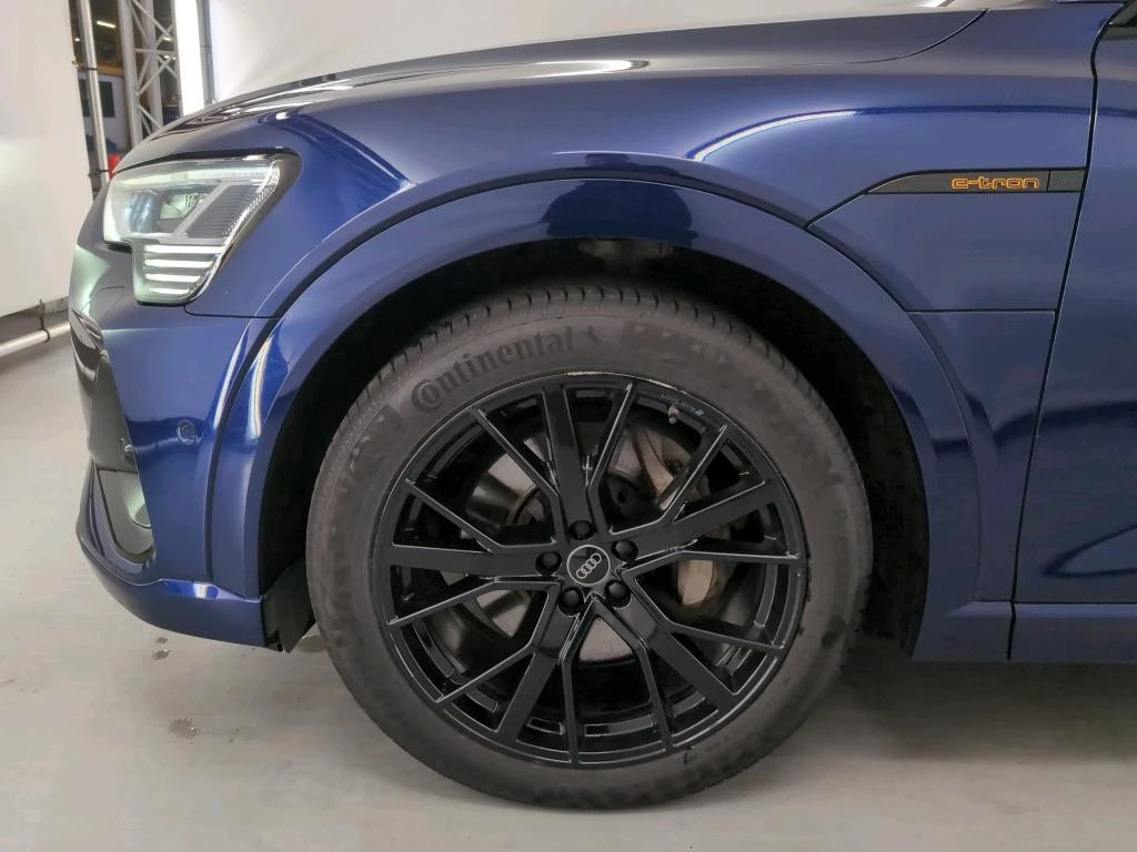 Audi E-Tron 95KWH 55 QUATTRO S-LINE, снимка 10 - Автомобили и джипове - 54916493