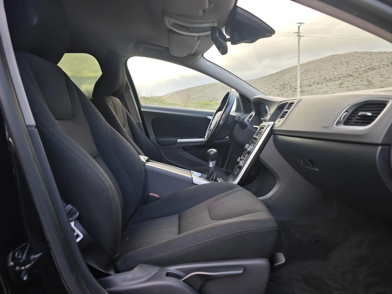 Volvo V60 * FACE* NAVI* FULL* , снимка 14 - Автомобили и джипове - 54919427