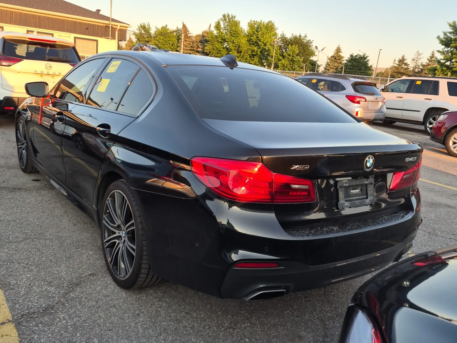 BMW 540 xDrive * M-Sport * CARFAX * Без инциденти * , снимка 4 - Автомобили и джипове - 55125716