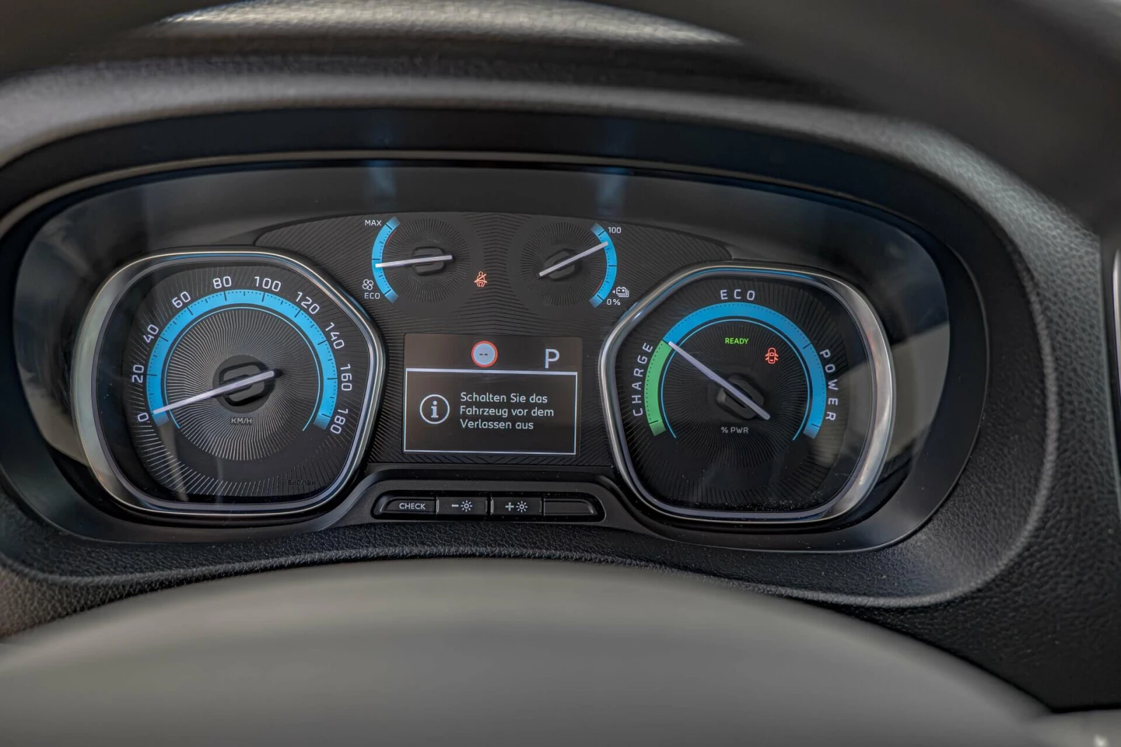 Toyota Proace City Verso Electro/Товарен/Навигация/Климатик, снимка 11 - Автомобили и джипове - 55205795